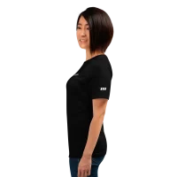 mm_100205_100206_100207_100208_blkwht_all_size_apph08010105nrr_web_2000px